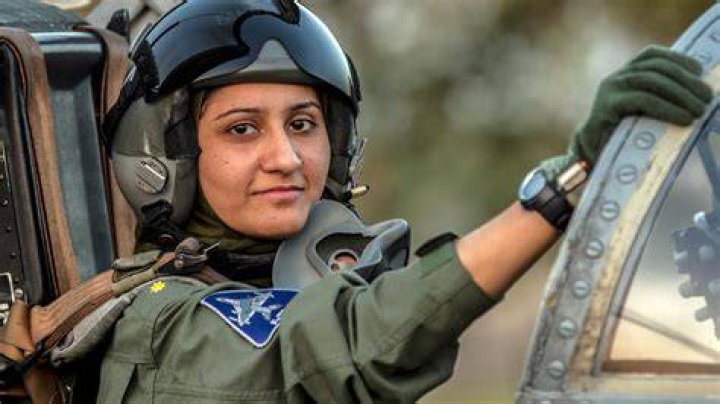 Can girls become fighter pilot in Pakistan?