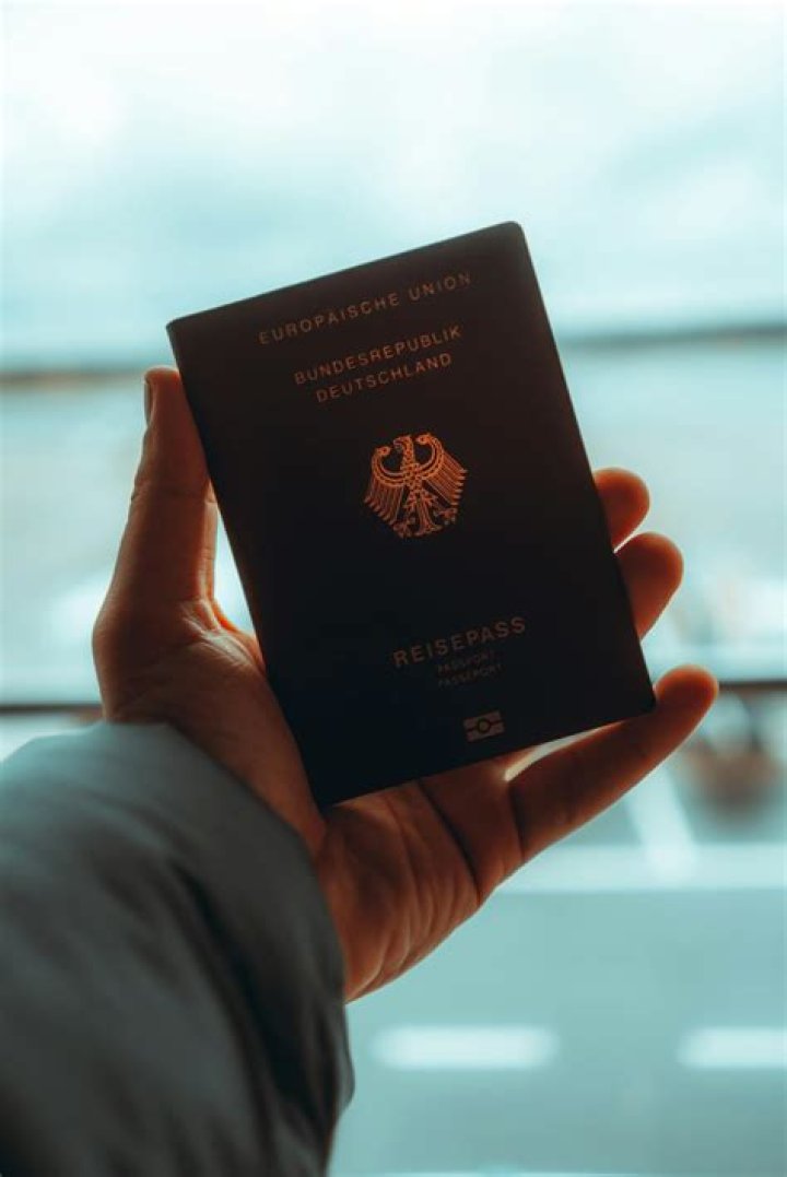 Do New Zealand citizens need a visa for Philippines?