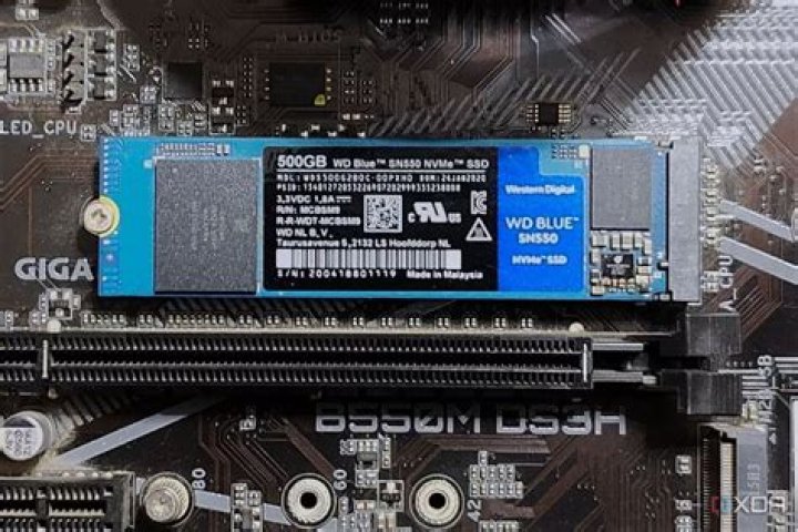 Does WD Blue SSD have DRAM cache?