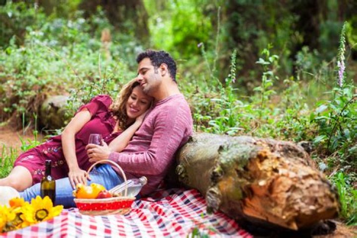 How can I be romantic on a low budget?