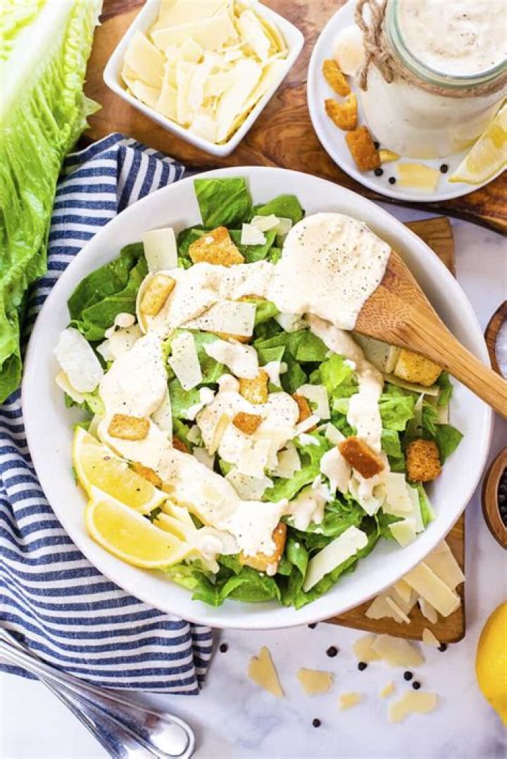 Is Panera Caesar dressing Keto?
