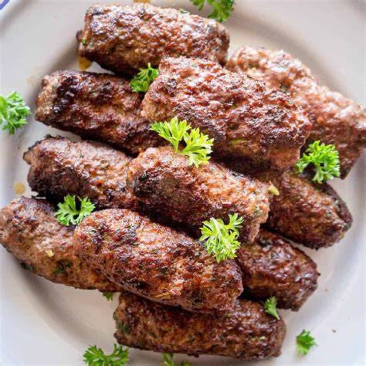 What is Albanian sausage?