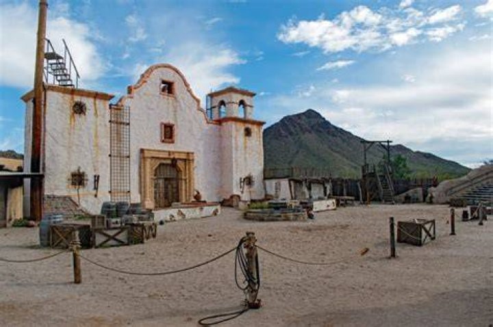 What movies were filmed in Tombstone?
