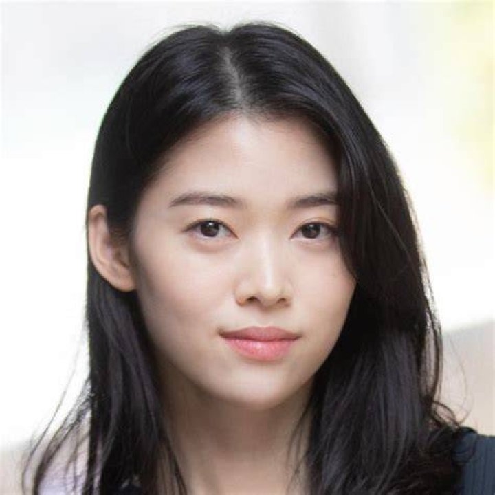 Who is Yi Seo?
