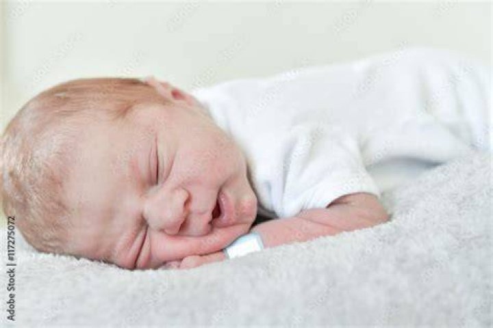 Wie sieht ein Baby direkt nach der Geburt aus?