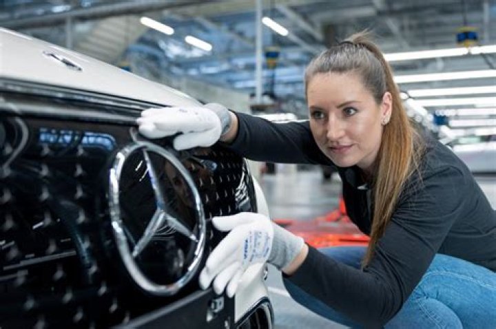 Wie viel Prozent bekommt ein Mercedes Mitarbeiter?
